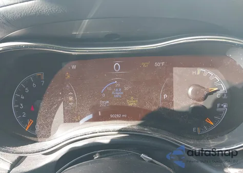 2018 Jeep Grand Cherokee High Altitude 4X4 z USA, uszkodzony, nr VIN 1C4RJFCG1JC375041